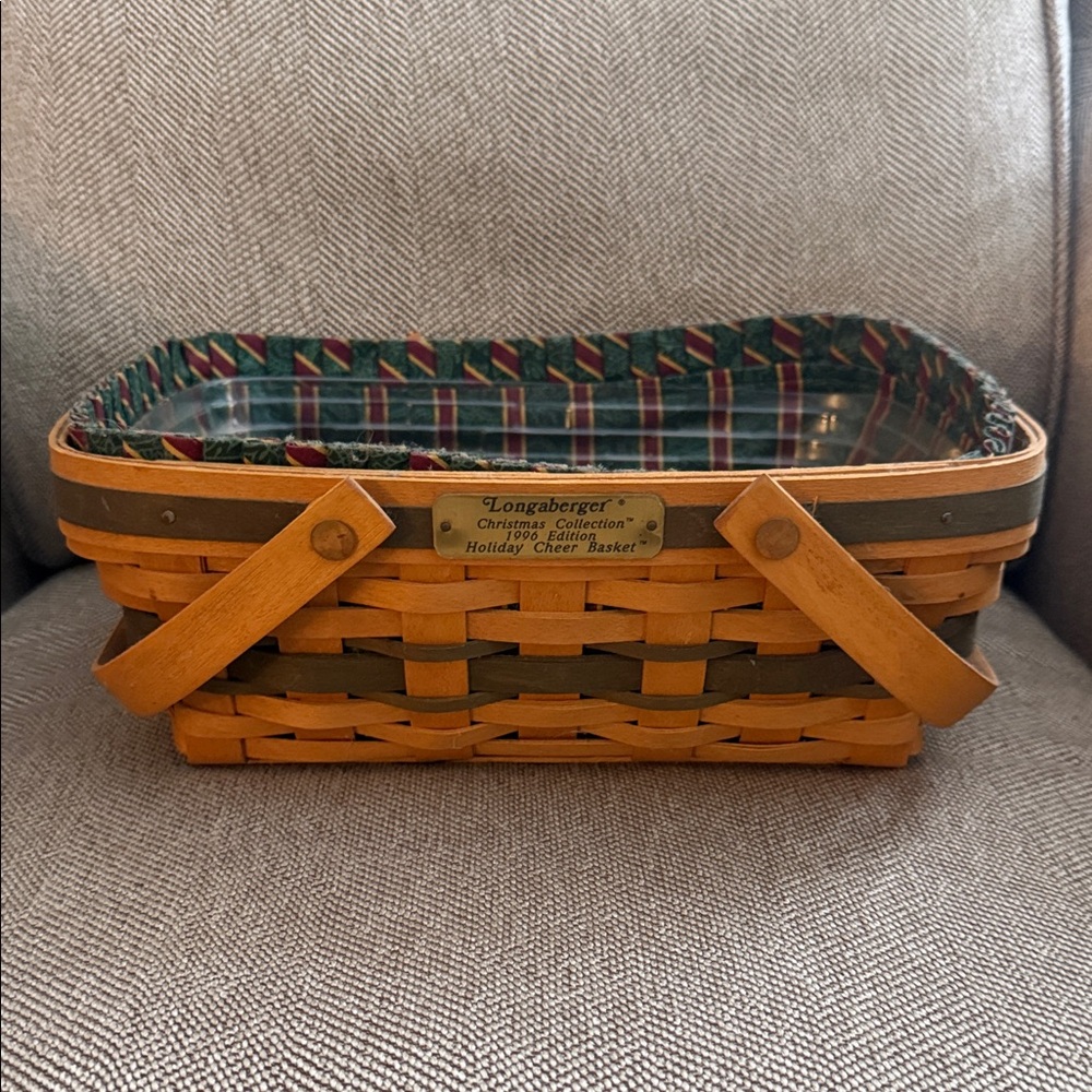 Longaberger Holiday Basket - Tan and Green